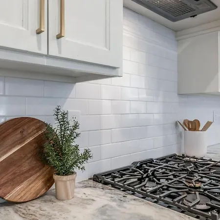 Charming Cottage Built In 2019 Lafayette Exterior photo