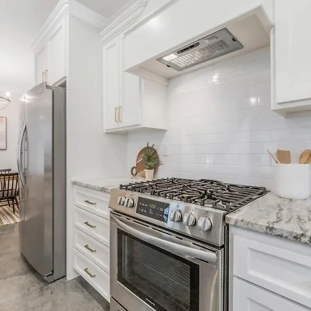 Charming Cottage Built In 2019 Lafayette Exterior photo