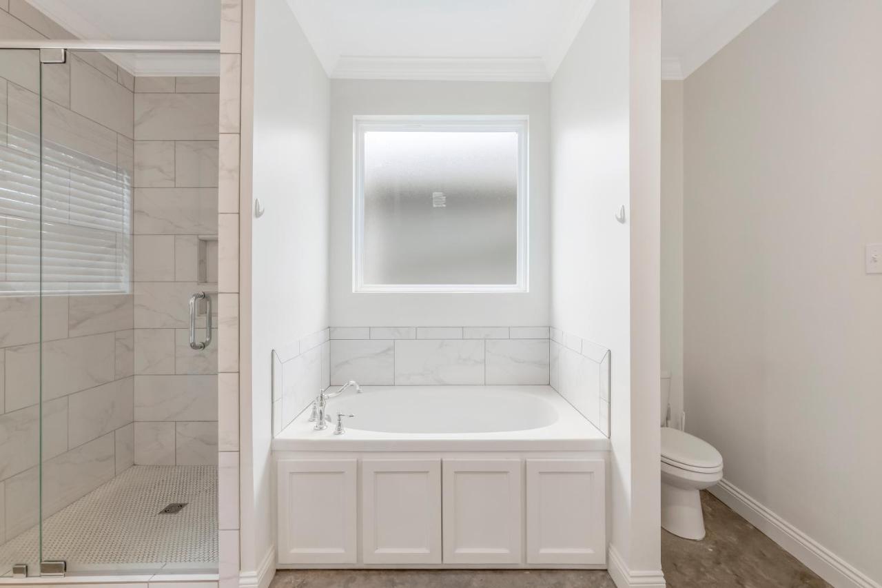 Charming Built In 2019 * Lafayette